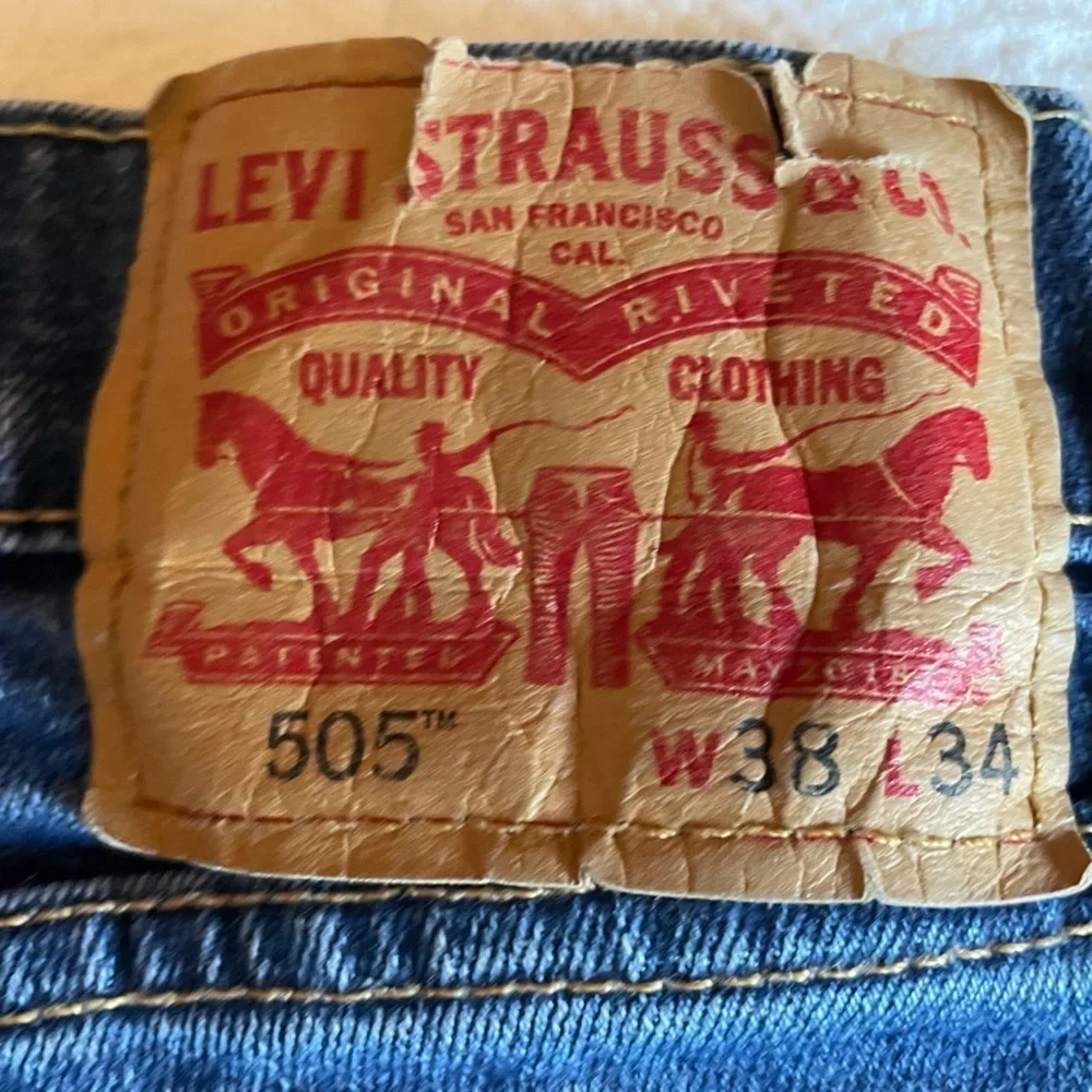 Men’s Levi’s jeans - Picture 3 of 7